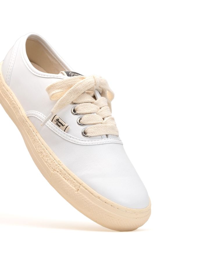 PAST Sole 5 - Hole Synthetic LT Low-top Sneaker