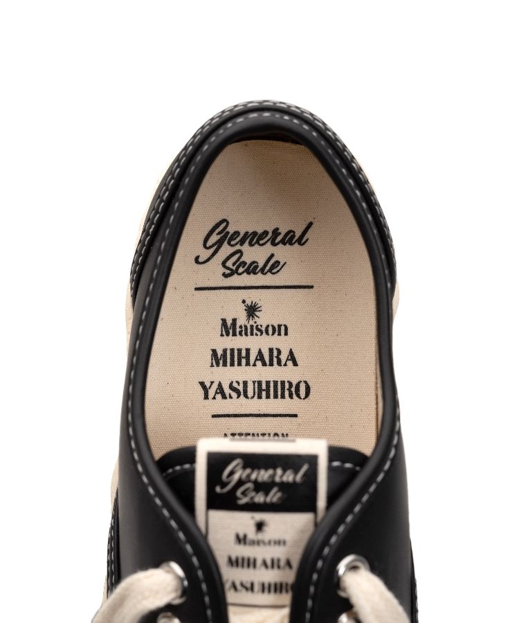 PAST Sole 5 - Hole Synthetic LT Low-top Sneaker