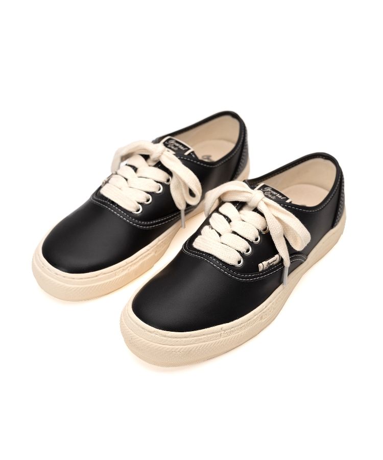 PAST Sole 5 - Hole Synthetic LT Low-top Sneaker