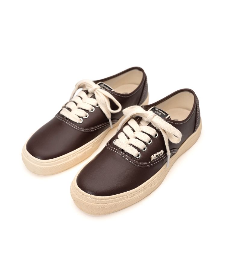 PAST Sole 5 - Hole Synthetic LT Low-top Sneaker