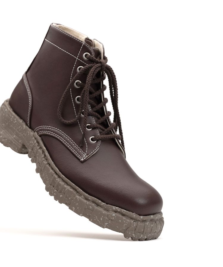 Vintage-like Sole Synthetic Leather Boots