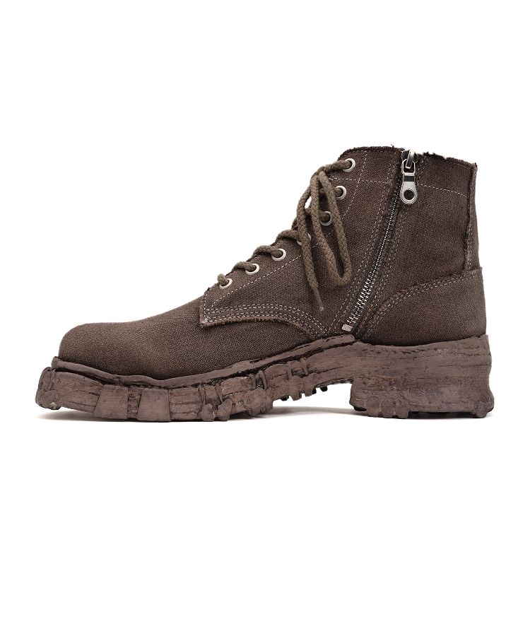 Vintage-like Sole Canvas Boots