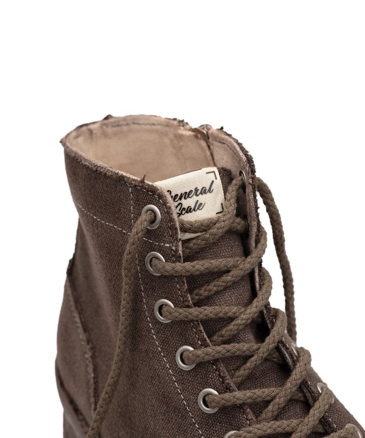 Vintage-like Sole Canvas Boots