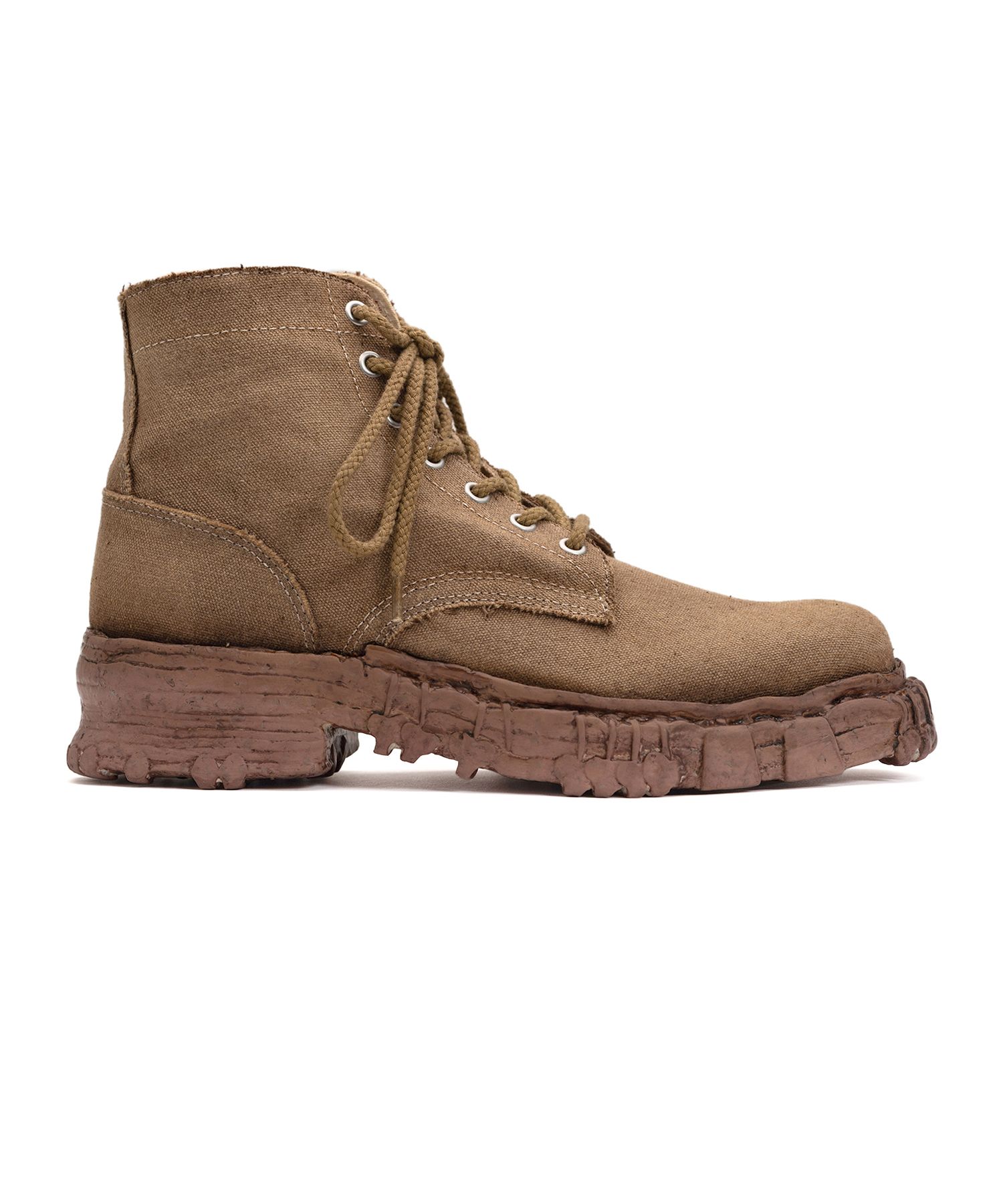 Vintage-like Sole Canvas Boots