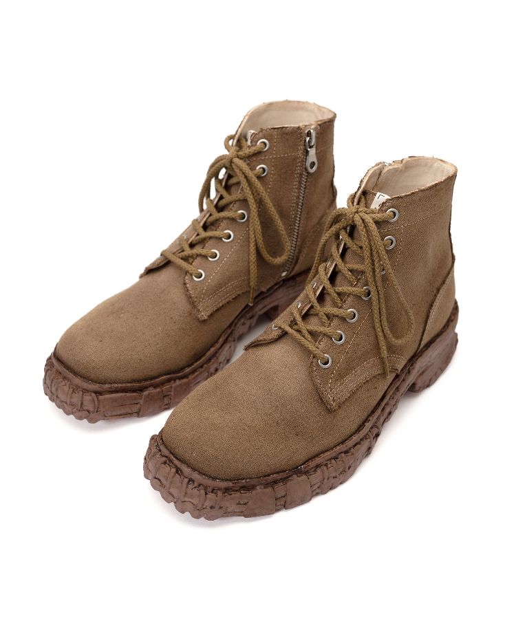 Vintage-like Sole Canvas Boots