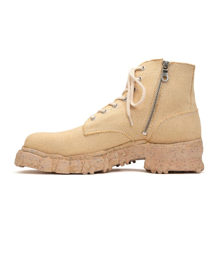 Vintage-like Sole Canvas Boots