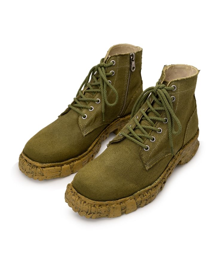 Vintage-like Sole Canvas Boots