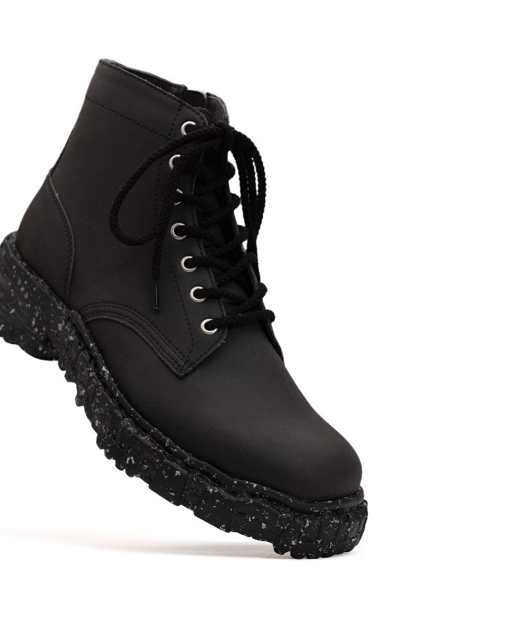 Vintage-like Sole Synthetic Leather Lace-up Boots