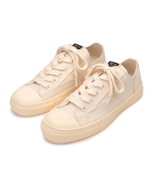 PAST Sole 6 - Hole Canvas Low-top Sneaker