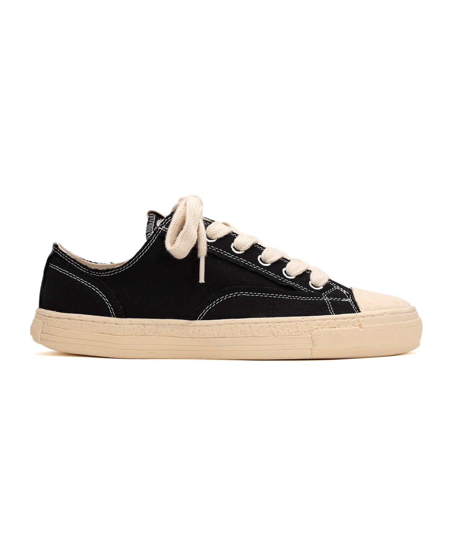 PAST Sole 6 - Hole Canvas Low-top Sneaker