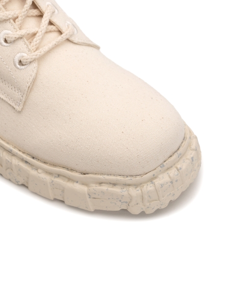 Vintage-like Sole Canvas Boots