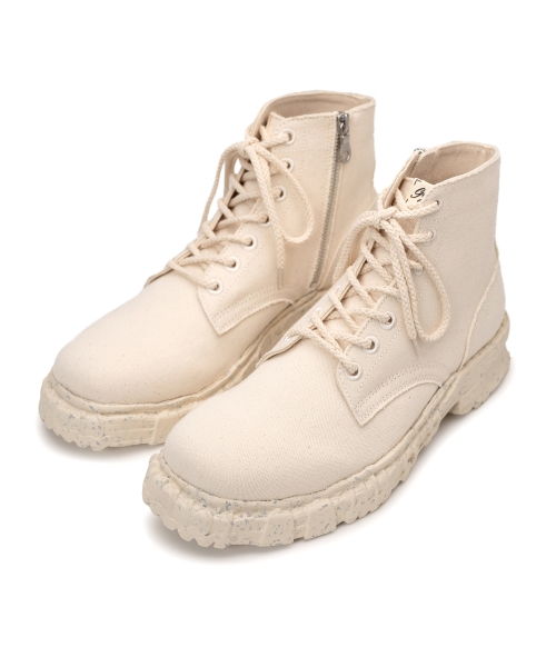 Vintage-like Sole Canvas Boots