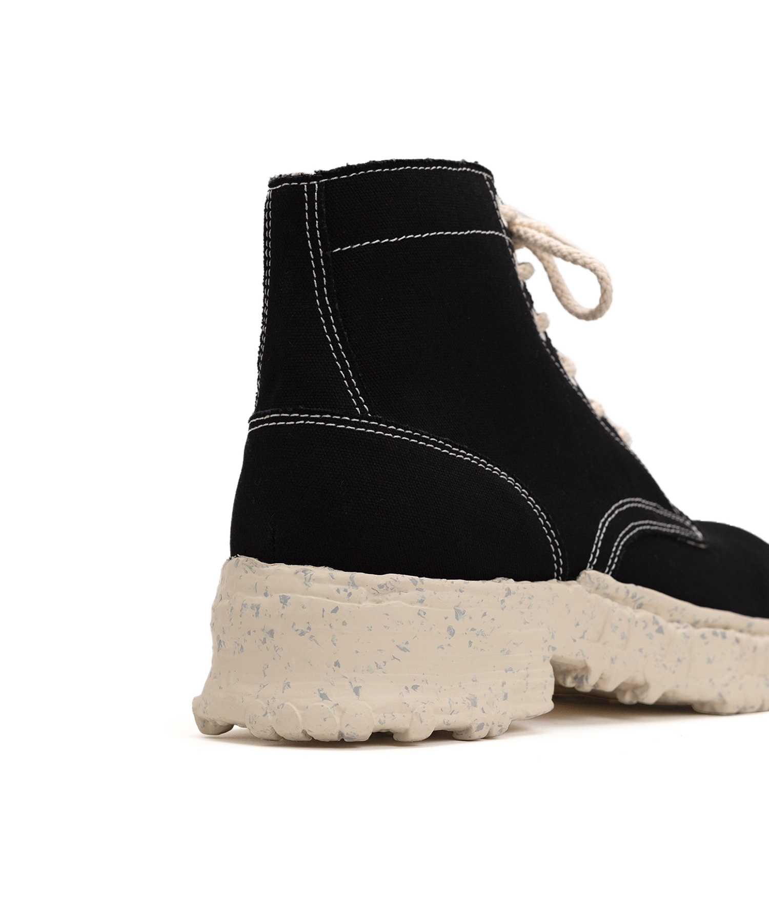 Vintage-like Sole Canvas Boots