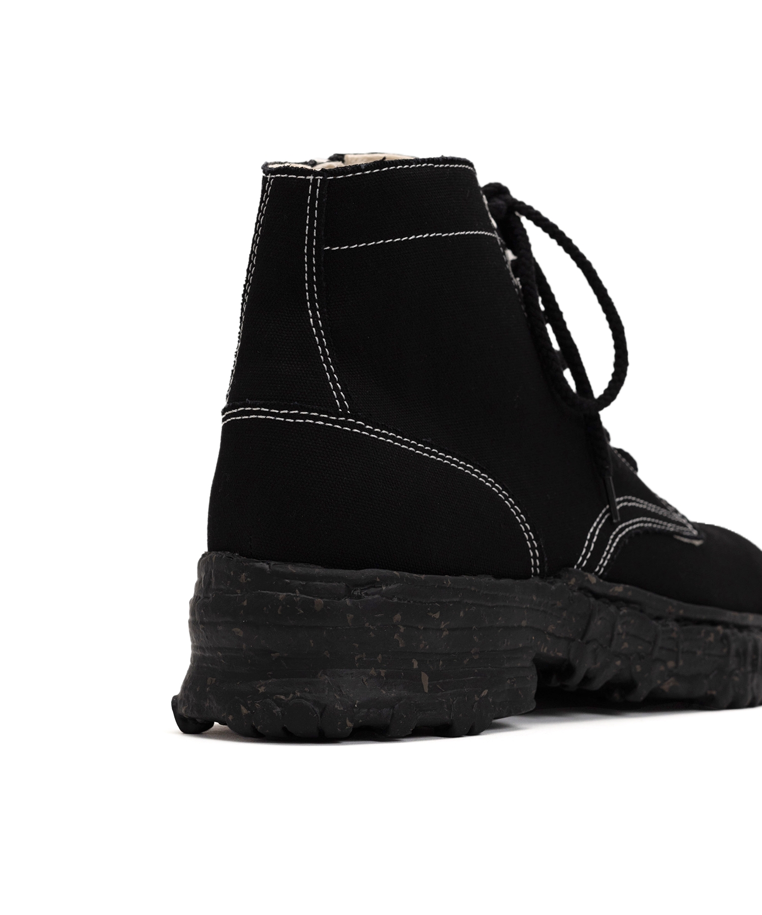 Vintage-like Sole Canvas Boots