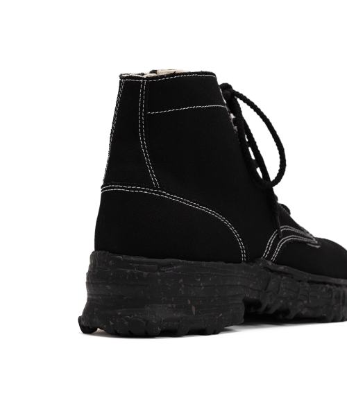 Vintage-like Sole Canvas Boots