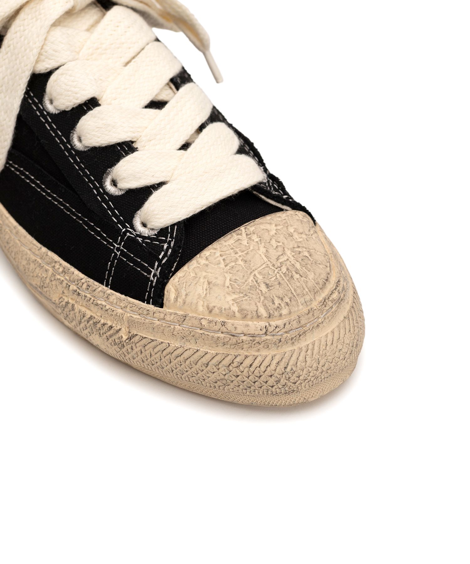 "ROY" PAST Sole Canvas Smudged Throughout Low-Top Sneaker