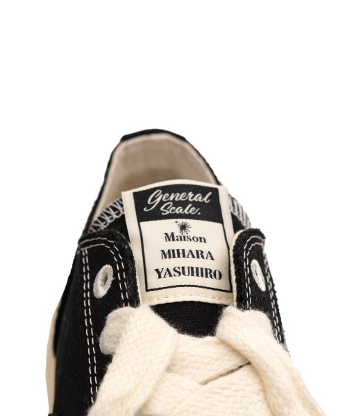 "ROY" PAST Sole Canvas Low-top Sneaker