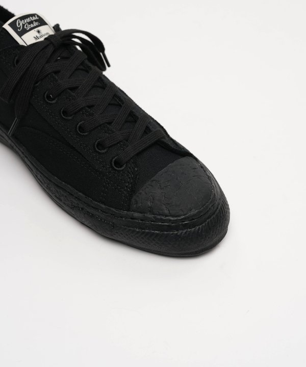 "ROY" PAST Sole Canvas Low-top Sneaker