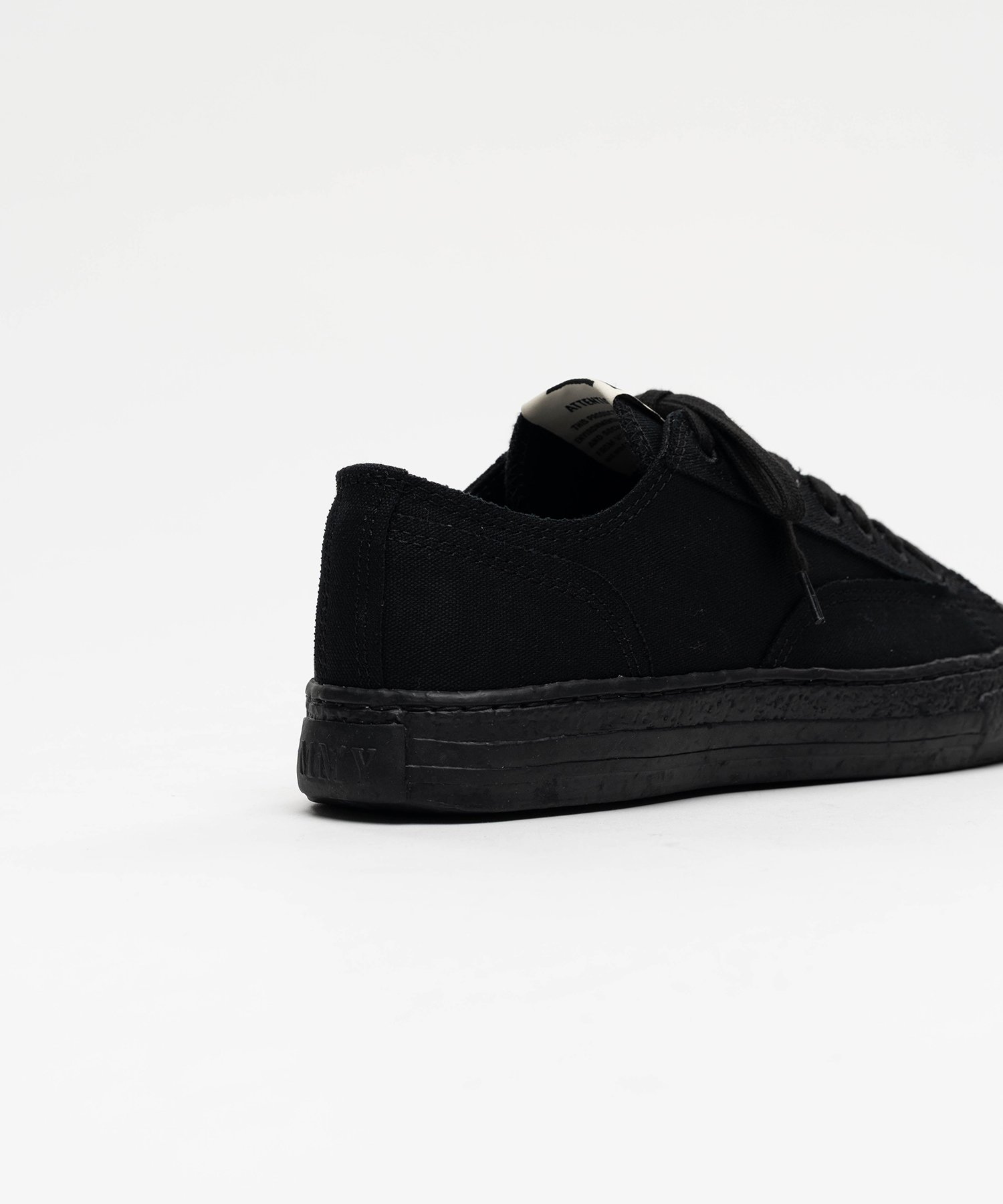 "ROY" PAST Sole Canvas Low-top Sneaker