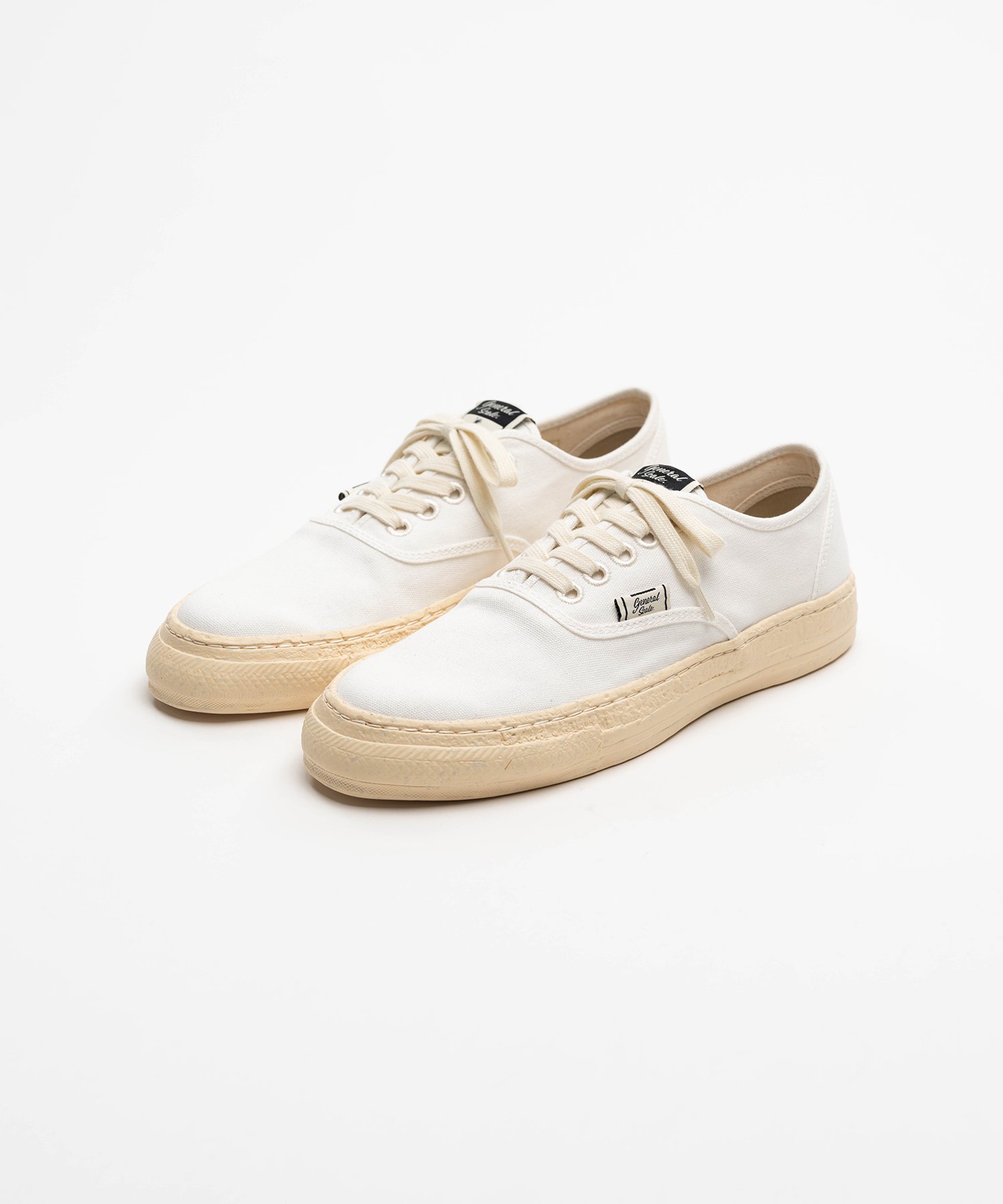 "KIEFER" PAST Sole Canvas Low-top Sneaker