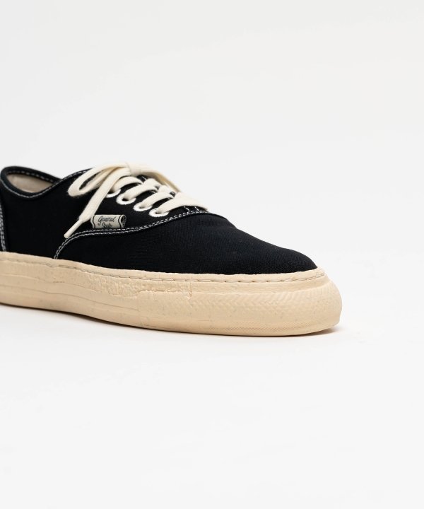 "KIEFER" PAST Sole Canvas Low-top Sneaker