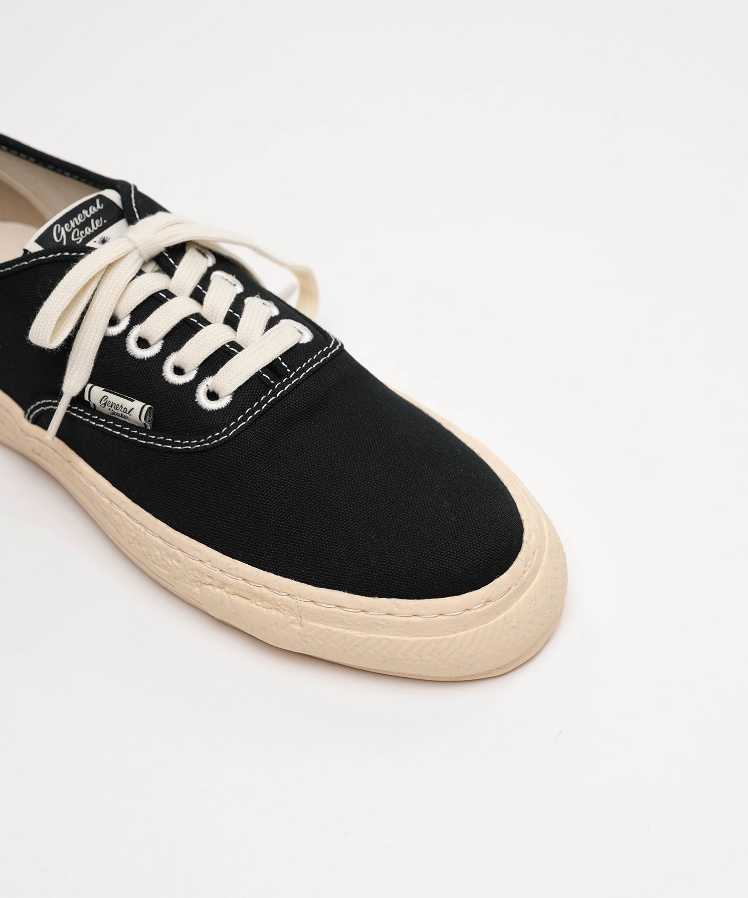 "KIEFER" PAST Sole Canvas Low-top Sneaker