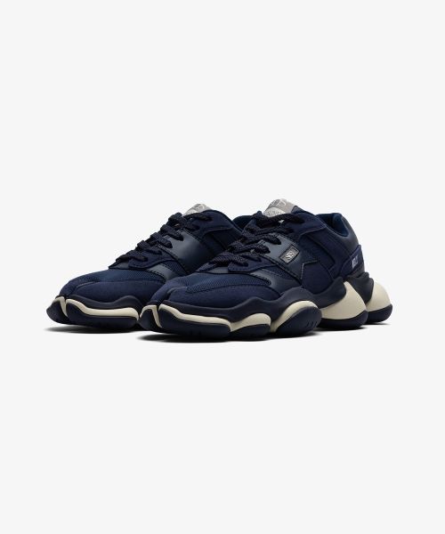 "KELLY" Tabi Sneaker
